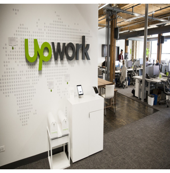 Secrets of a successful start on freelance through the Upwork platform